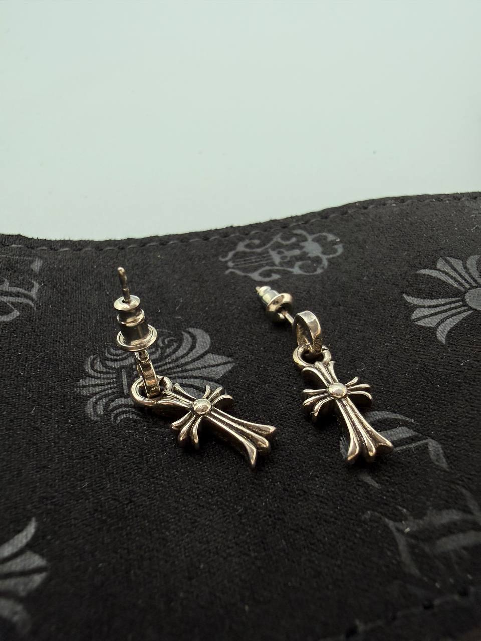Серьги CHROME HEARTS LUX-136812 фото Серьги CHROME HEARTS Артикул LUX-136812