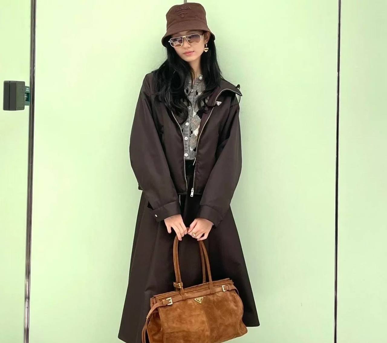 Ветровка Prada LUX-136897 фото Ветровка Prada Артикул LUX-136897