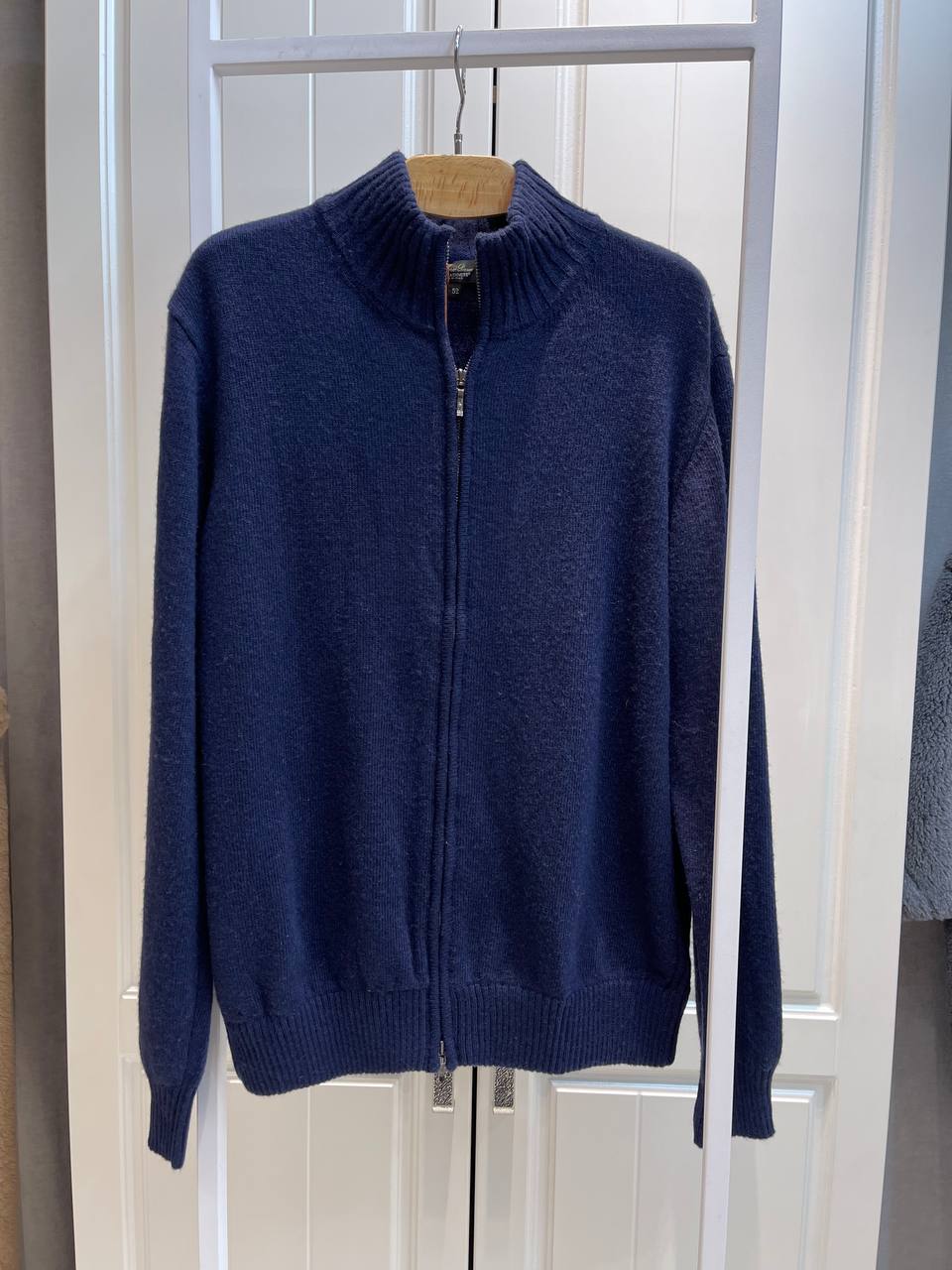 Кардиган Brunello Cucinelli LUX-137125 фото Кардиган Brunello Cucinelli Артикул LUX-137125