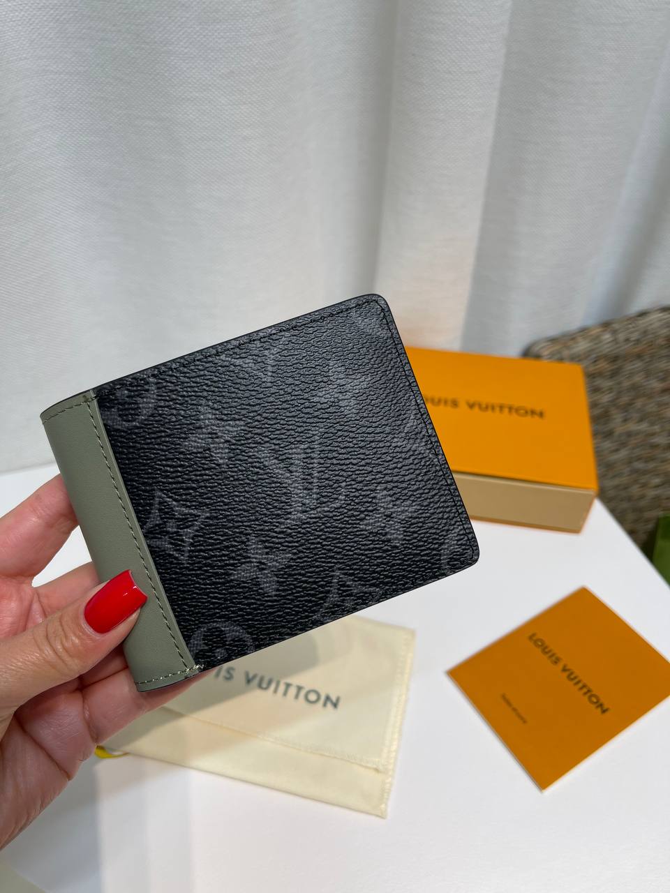 Портмоне Louis Vuitton LUX-137148 фото Портмоне Louis Vuitton Артикул LUX-137148
