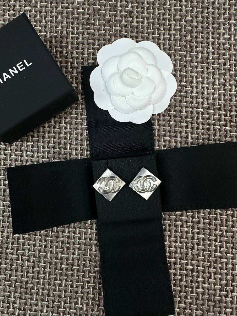 Серьги Chanel LUX-137190 фото Серьги Chanel Артикул LUX-137190