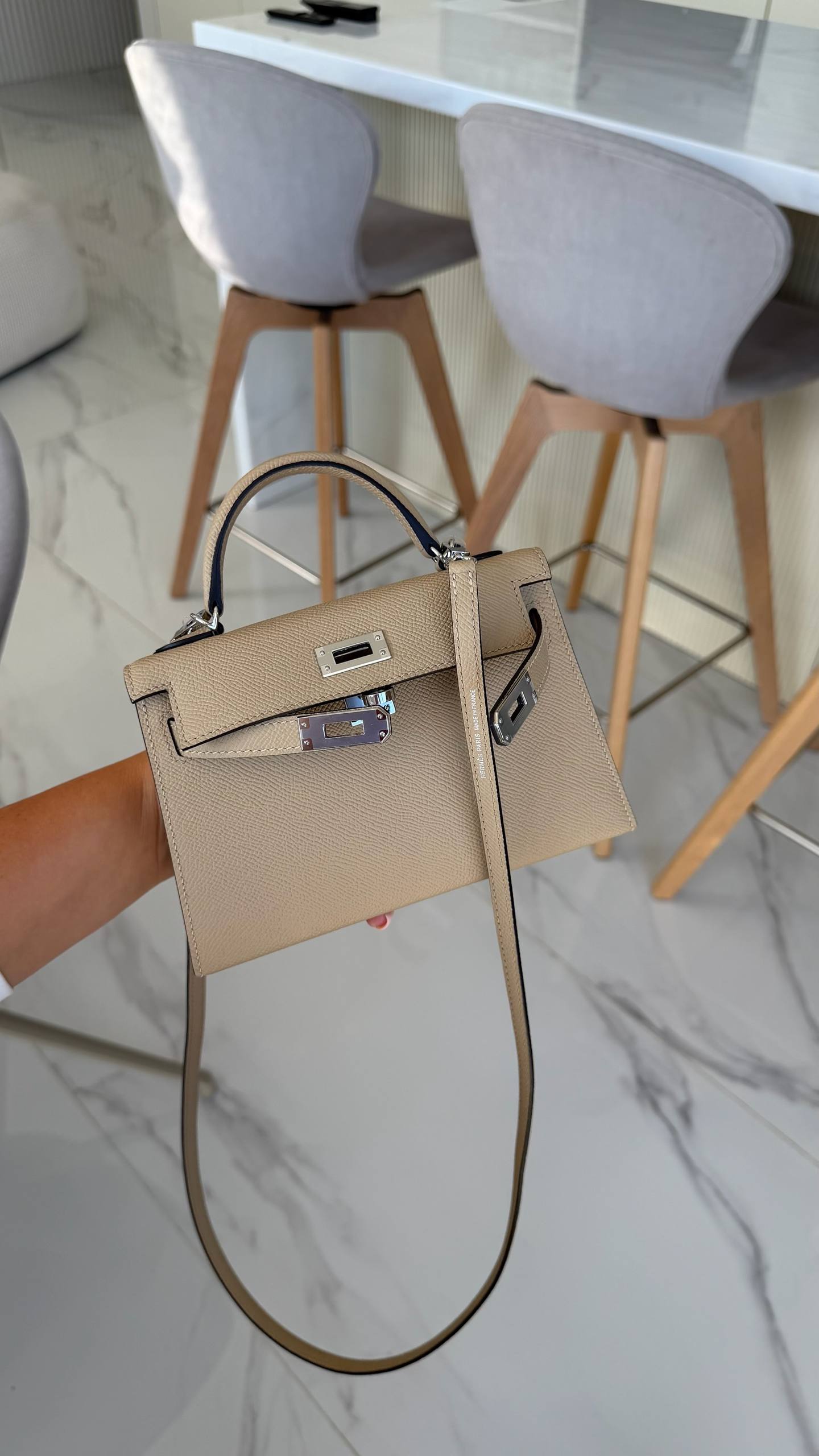 Сумка женская kelly mini Hermes LUX-137224 фото Сумка женская kelly mini Hermes Артикул LUX-137224