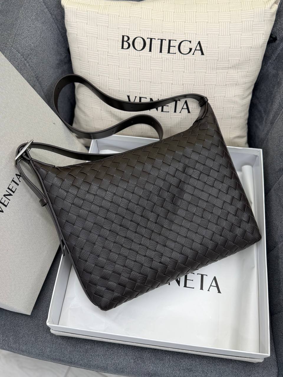 Сумка мужская Bottega Veneta LUX-137243 фото Сумка мужская Bottega Veneta Артикул LUX-137243