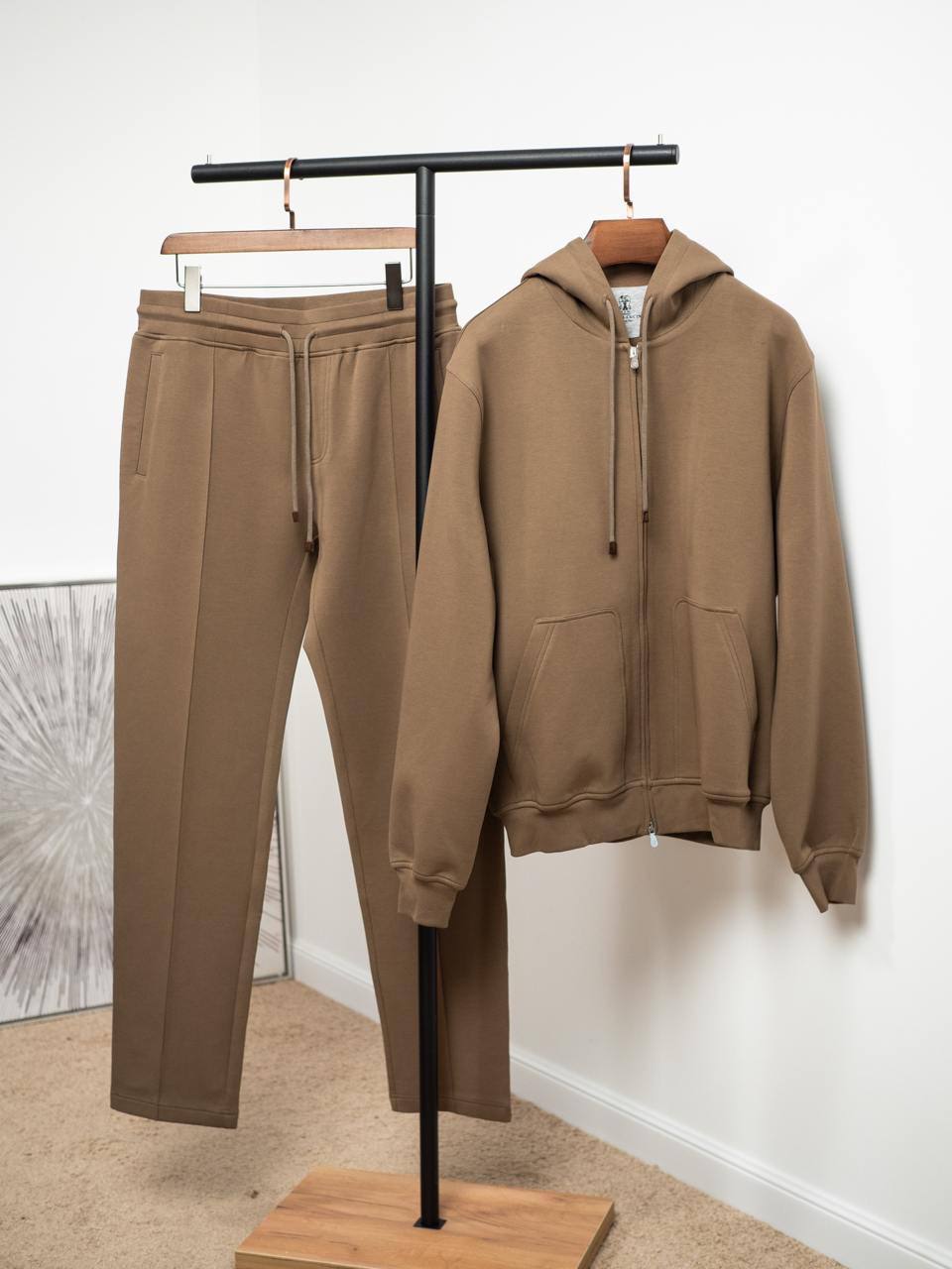 Костюм спортивный Brunello Cucinelli LUX-137253 фото Костюм спортивный Brunello Cucinelli Артикул LUX-137253