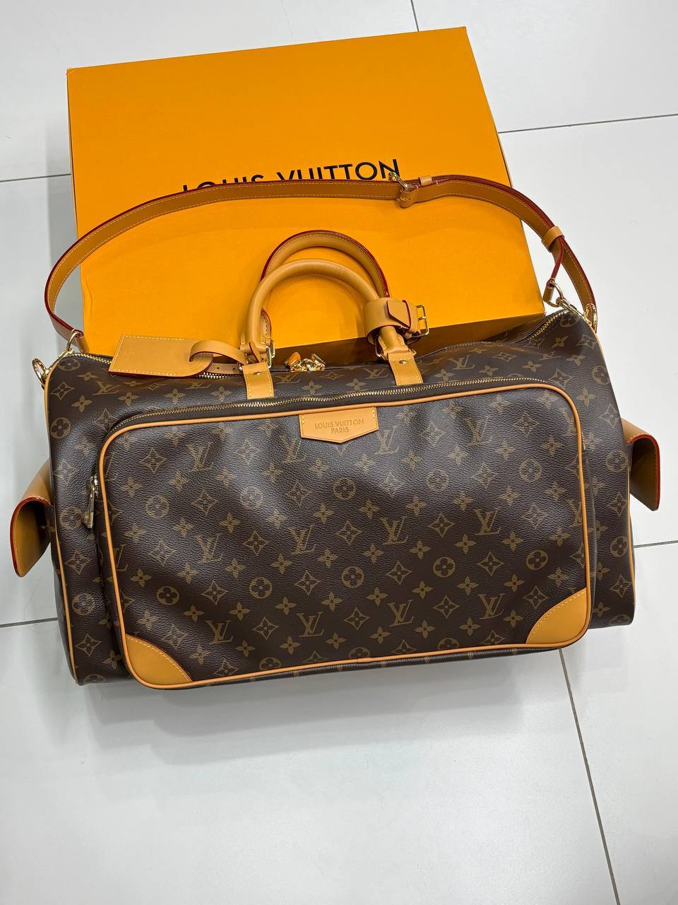 Сумка дорожная Louis Vuitton LUX-137302 фото Сумка дорожная Louis Vuitton Артикул LUX-137302