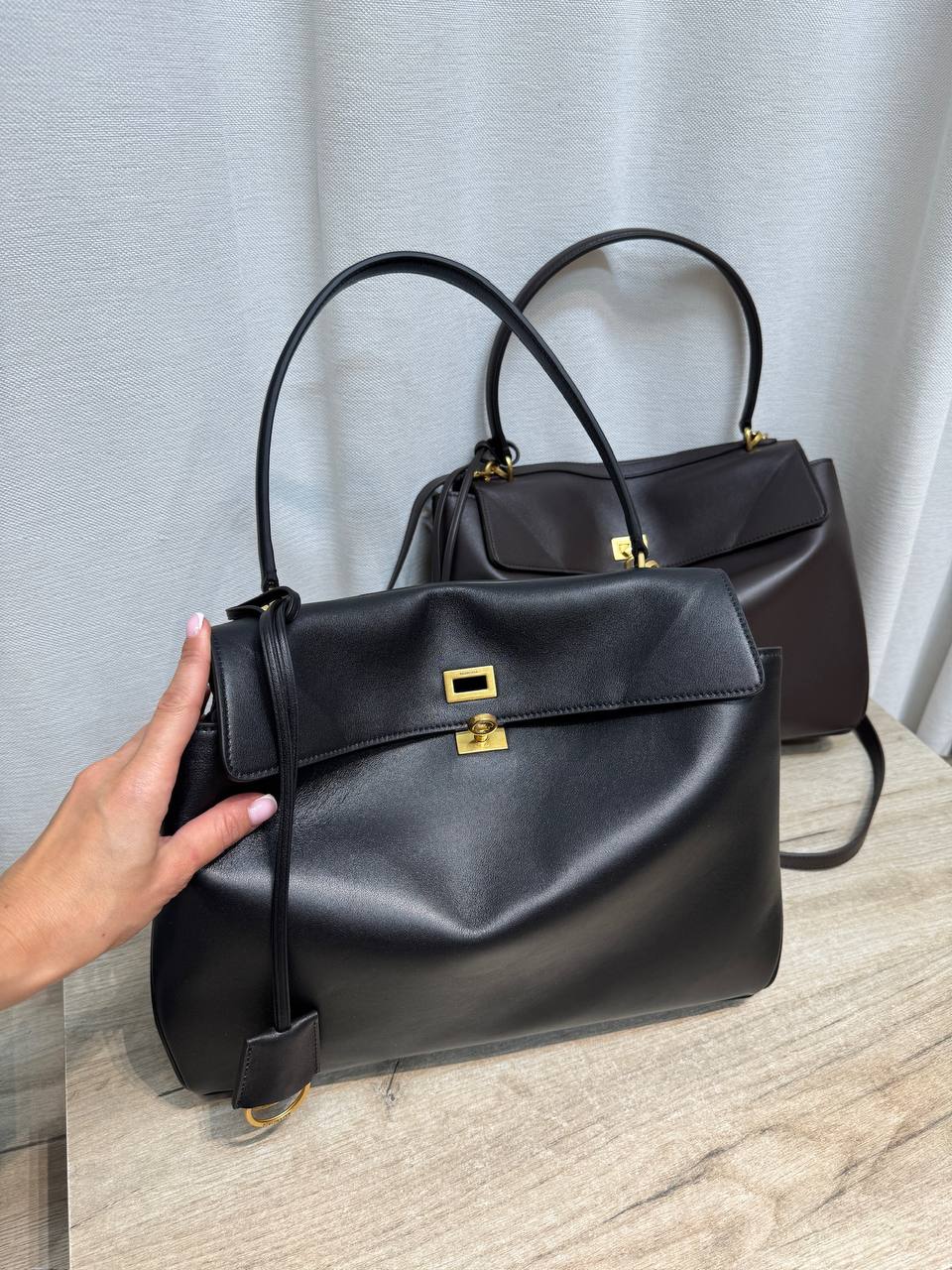 Сумка женская Balenciaga Rodeo Medium (35 cm) Balenciaga LUX-137432 фото Сумка женская Balenciaga Rodeo Medium (35 cm) Balenciaga Артикул LUX-137432
