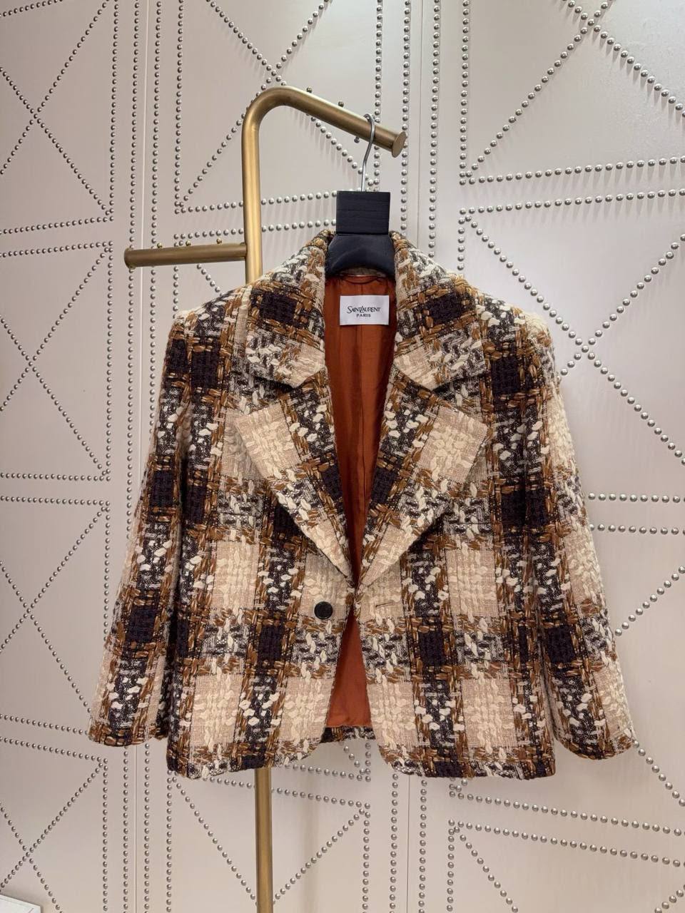 Костюм женский Yves Saint Laurent LUX-137492 фото Костюм женский Yves Saint Laurent Артикул LUX-137492