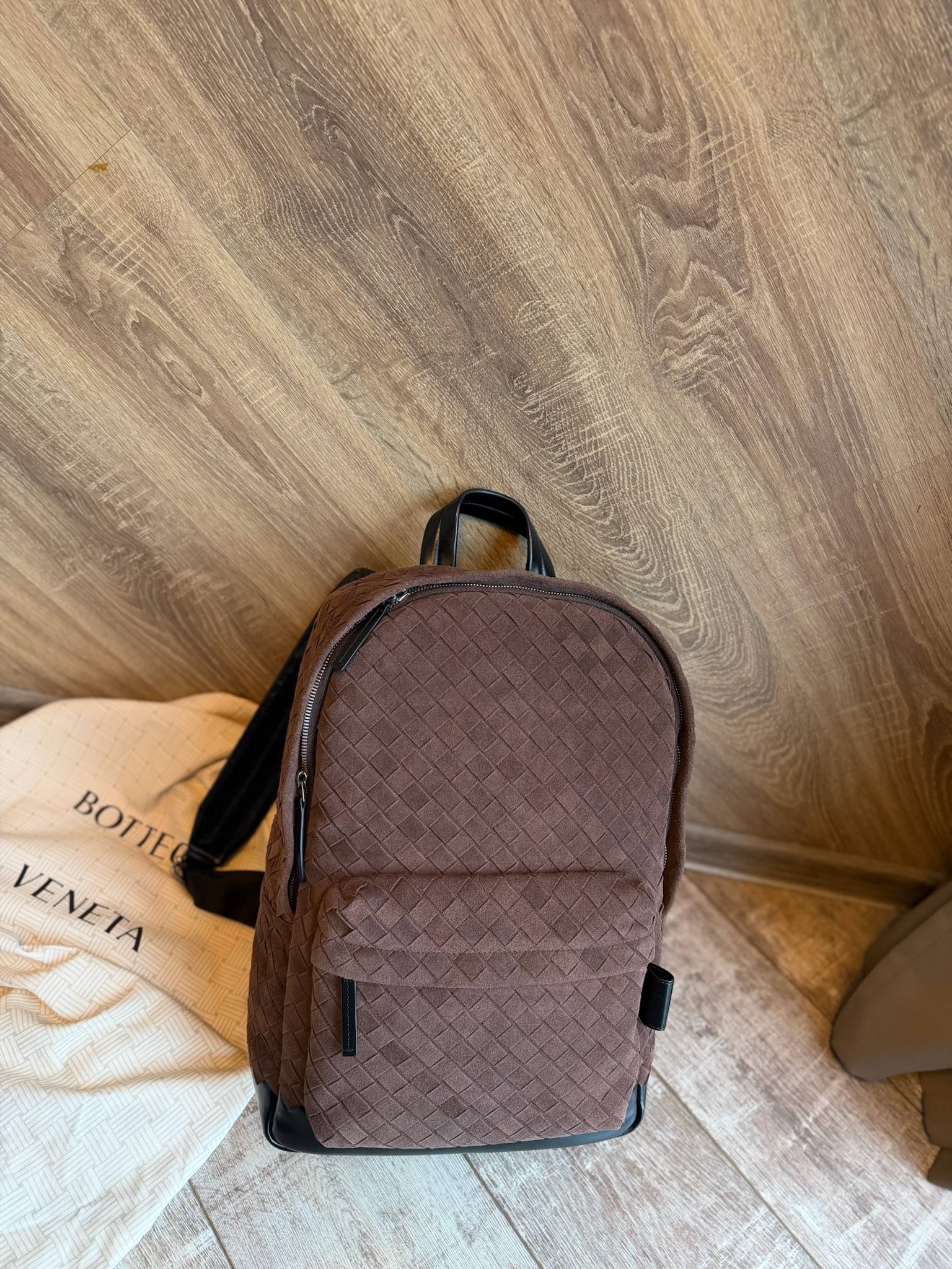 Рюкзак из замши Intrecciato Bottega Veneta LUX-137716 фото Рюкзак из замши Intrecciato Bottega Veneta Артикул LUX-137716