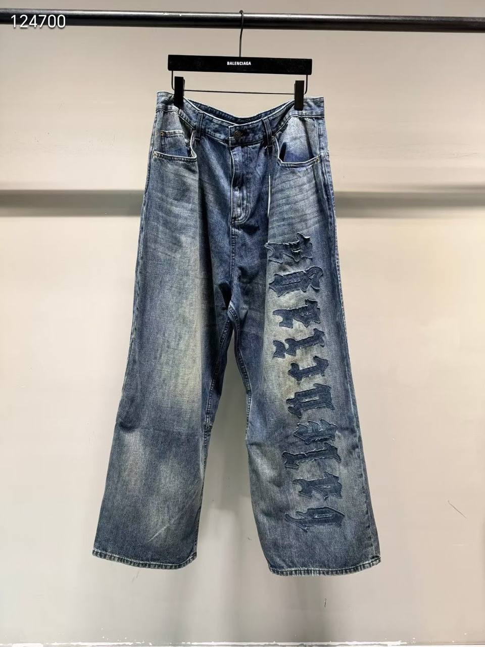 Джинсы Balenciaga LUX-137857 фото Джинсы Balenciaga Артикул LUX-137857