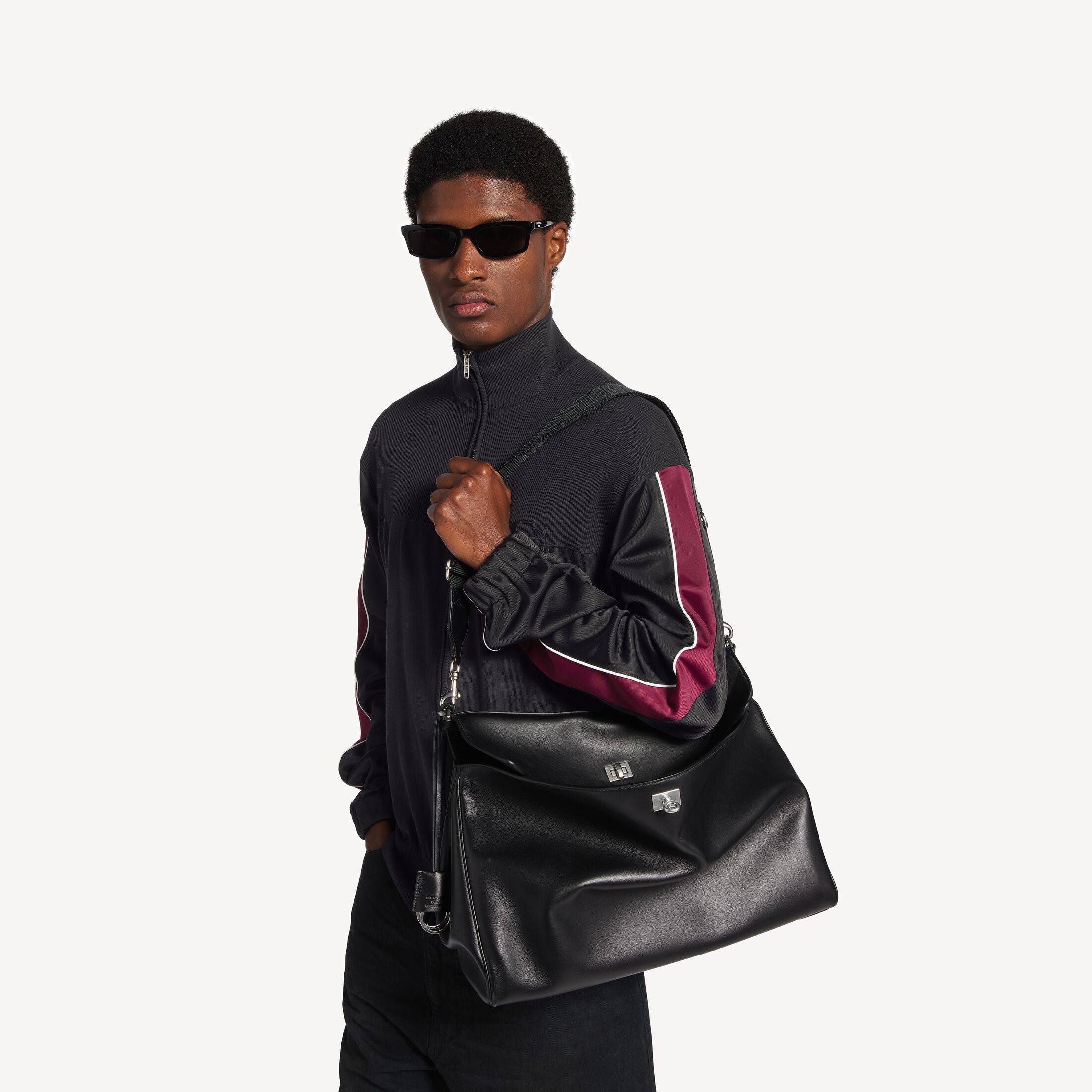 Сумка-мессенджер Balenciaga Rodeo, 40 cm Balenciaga LUX-137937 фото Сумка-мессенджер Balenciaga Rodeo, 40 cm Balenciaga Артикул LUX-137937
