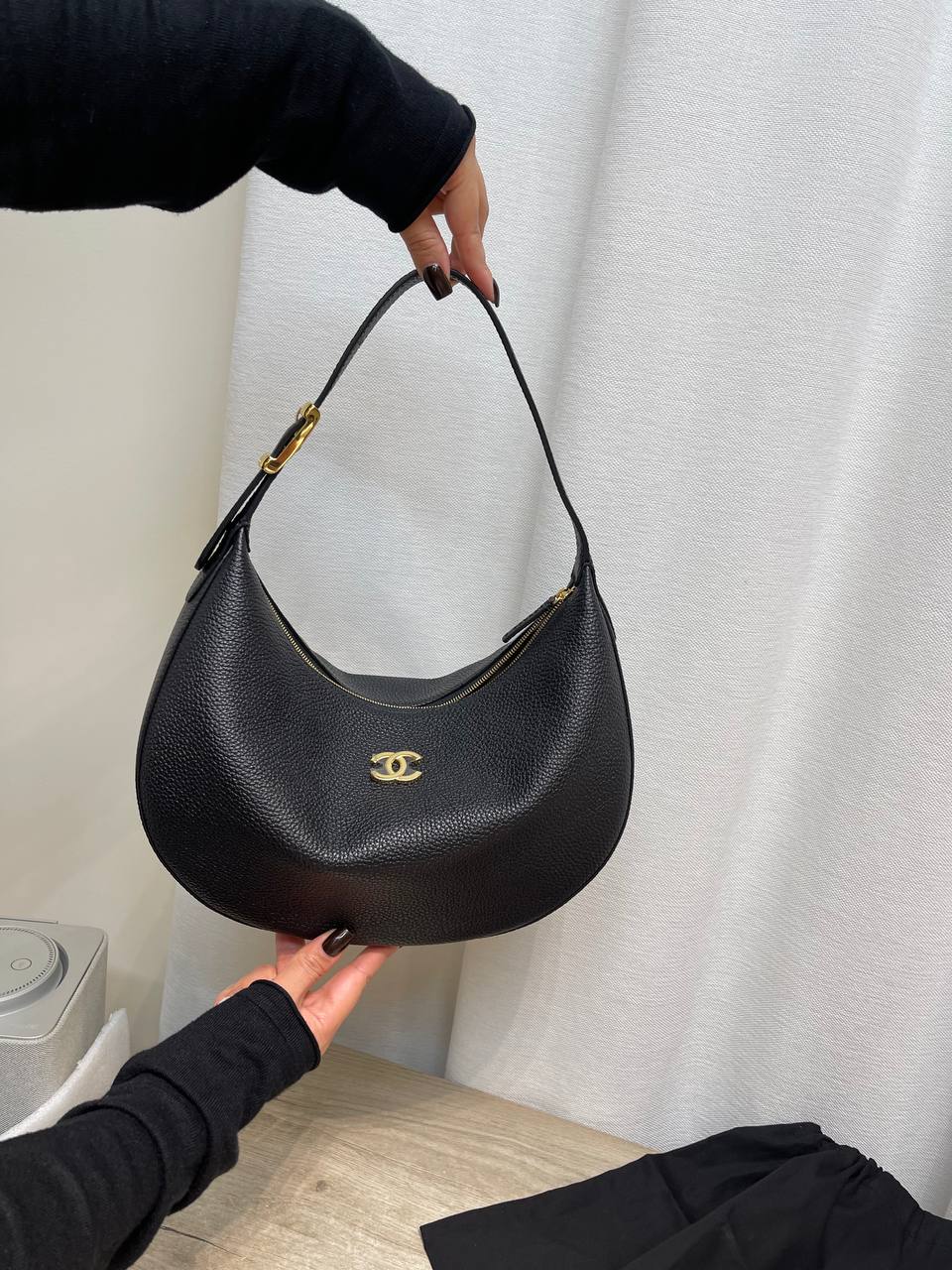 Сумка женская Hobo-Tasche 2026 Chanel LUX-138115 фото Сумка женская Hobo-Tasche 2026 Chanel Артикул LUX-138115