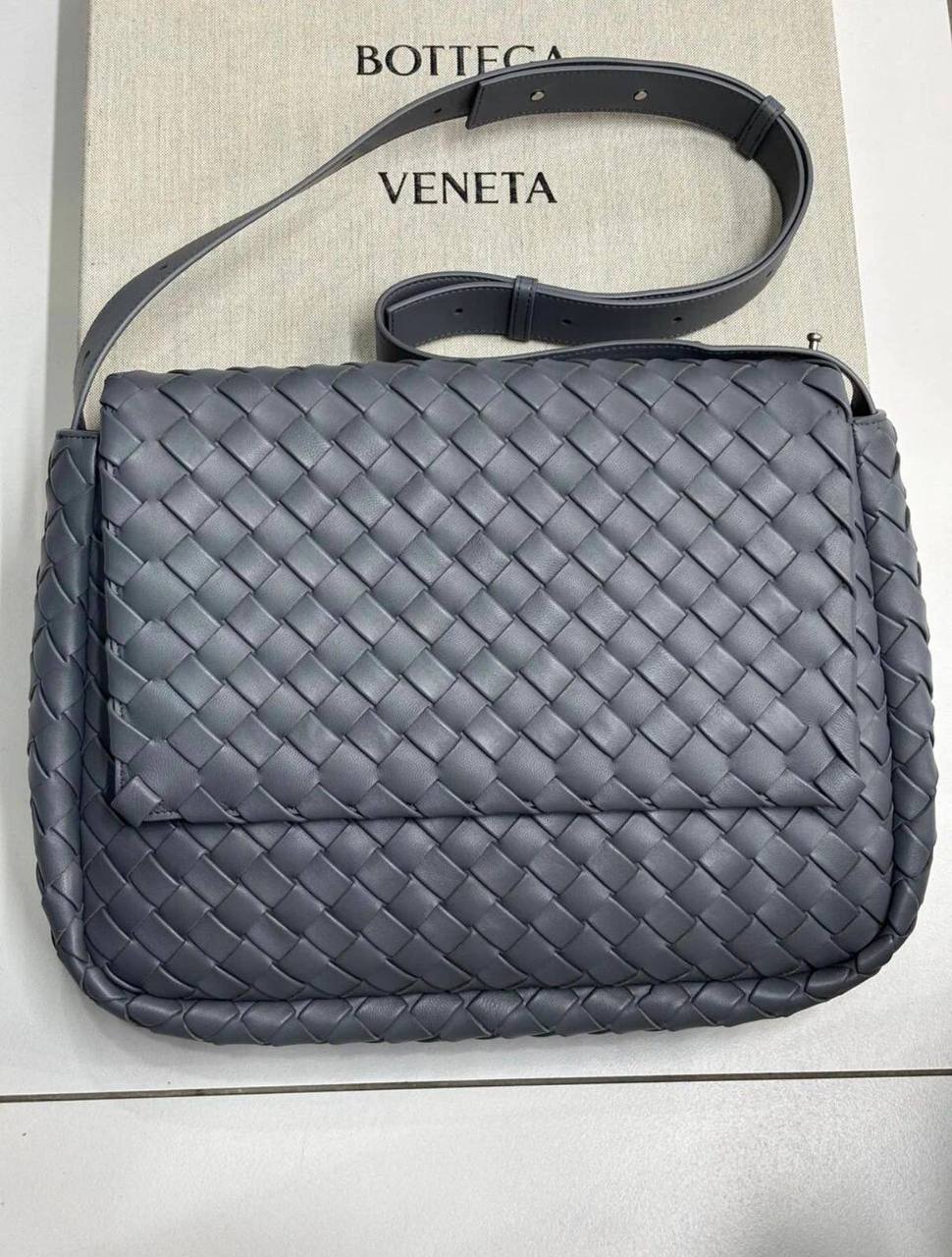 Мессенджер Bottega Veneta LUX-138205 фото Мессенджер Bottega Veneta Артикул LUX-138205